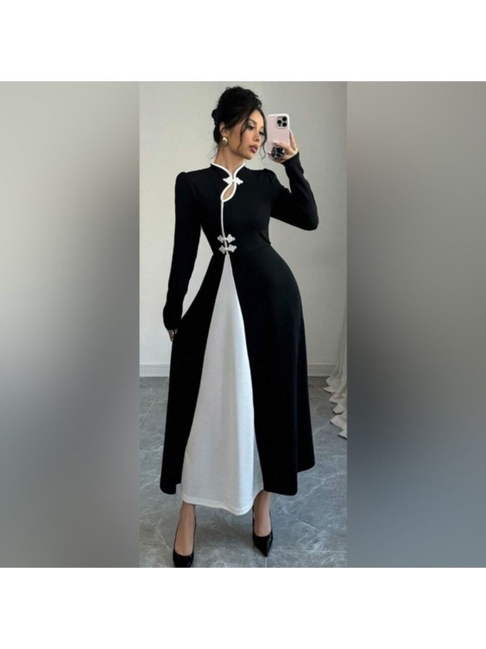 Elegant Retro Black and White Bubble Sleeve Patchwork Buttoned Maxi Dress